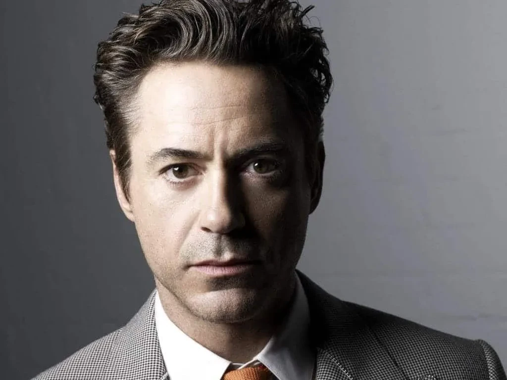 img/396_tony-starks-beard-a-look-at-the-iconic-facial-hair.webp