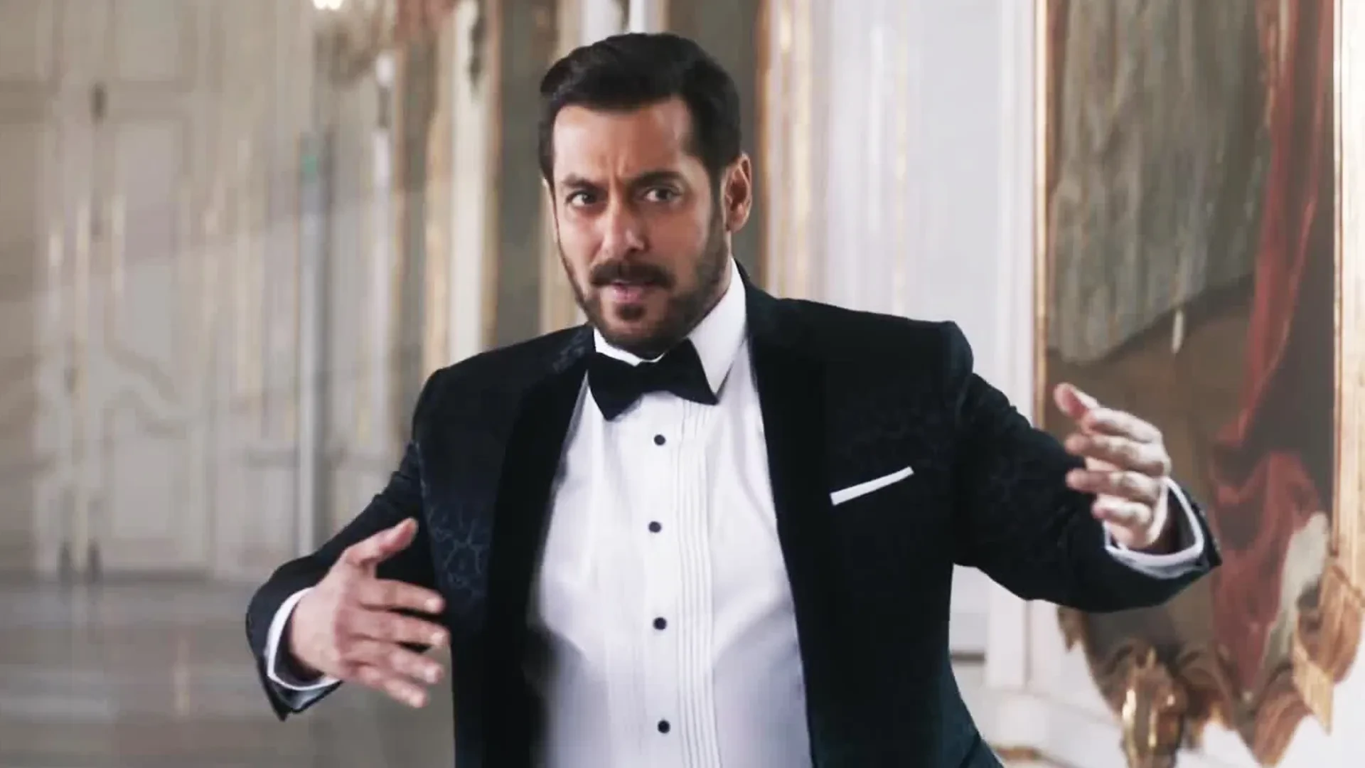 img/574_salman-khans-killer-beard-in-tiger-zinda-hai-2024.webp