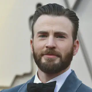 img/623_best-beard-styles-to-hide-a-receding-hairline.webp