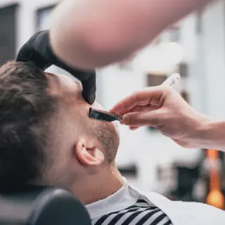 img/648_rocking-a-thin-beard-in-four-weeks-a-mans-guide.webp